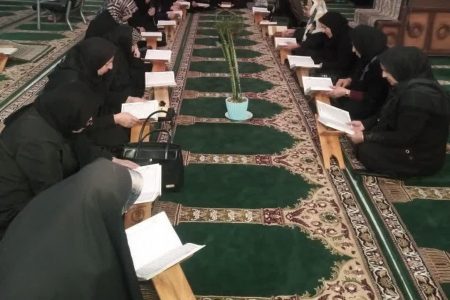 برگزاری محفل قرآنی به نام شهید دایی پور در مسجد الزهرا(س) اسلام آبادغرب