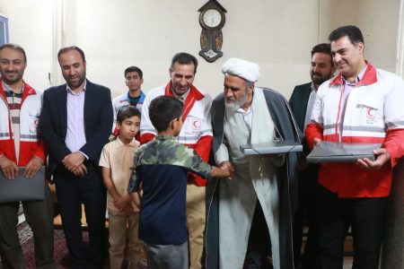 با حضور مدیران هلال احمر و بهزیستی استان در خانه ایتام کرمانشاه؛ نمایش زیبایی از مهربانی و توجه اجتماعی در سایه ولایت علوی خلق شد
