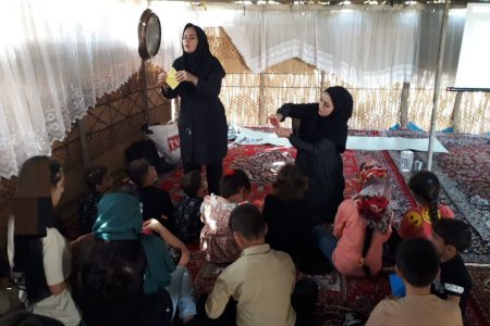 کارشناسان و مربی سیار کانون کرمانشاه میهمان کودکان و نوجوانان عشایر شدند