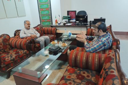 دیدار سعید نوروزی مؤسس و مدیر مسئول گروه تئاتر کلهر کرمانشاه با مدیر مجتمع فرهنگی هنری انتظار کرمانشاه