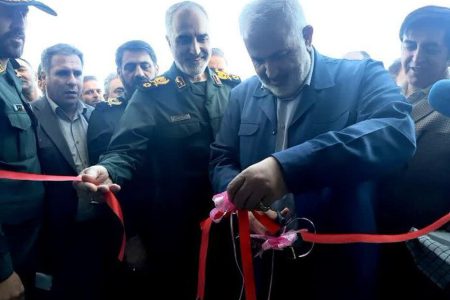 وزیر نیرو ۸۸۰۰ میلیارد تومان طرح صنعت آب و برق لرستان را افتتاح کرد