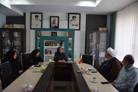  دیدار مدیر ستاد هماهنگی کانون‌های مساجد استان با سرپرست کتابخانه‌های عمومی کرمانشاه