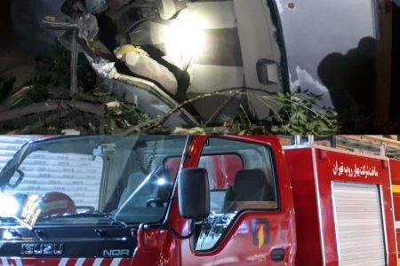 دو مصدوم بر اثر واژگونی خودرو در محور کرمانشاه – بیستون / رهاسازی سرنشین محبوس درون خودرو توسط آتش نشانان کرمانشاه