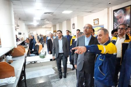 بازدید استاندار کرمانشاه از اداره کل پست استان | تقدیر استاندار از تلاش های مدیران و کارکنان اداره کل پست استان