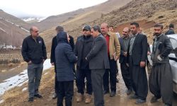 بازدید میدانی مدیرعامل شرکت آب منطقه‌ای کرمانشاه از روستاهای کرم‌بست و کندوله در محدوده سد جامیشان با هدف بررسی راهکارهای تأمین آب باغات