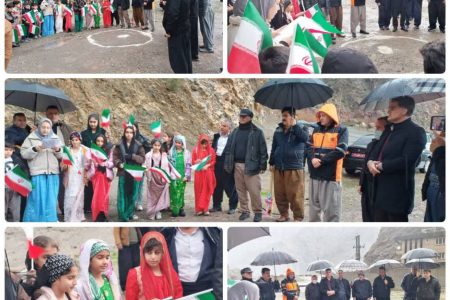 کلنگ‌زنی زمین چمن مصنوعی در راهدارخانه هجیج پاوه