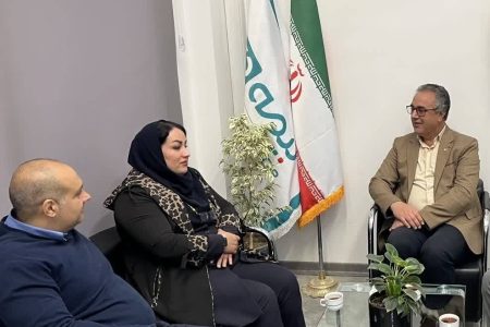 تفاهم نامه ای برای خدمت اداره‌کل «پست» به «جامعه ایثارگران» و بیمه شدگان «بیمه دی» استان کرمانشاه