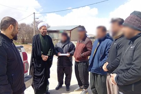 سرکشی مسئول دفتر نمایندگی ولی فقیه سپاه استان کرمانشاه از نیروهای مستقر در پایگاه های مرزی لشکر ۲۹ حضرت نبی اکرم (ص)
