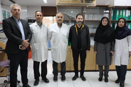 مدیرکل انتقال خون استان کرمانشاه با حضور میدانی تلاش های سپیدپوشان آزمایشگاهی را ستود