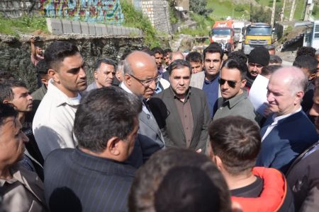 افزایش بیش از ۲ برابری سهم مرزنشینان استان از تجارت مرزی؛ از ۲.۵ به ۵.۷ میلیون تومان  | دریافتی مستمر حدود ۷۰ هزار مرزنشین از واردات کالا