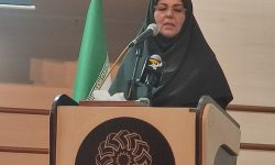 کتاب در نگاه امام (ره) راهی برای تهذیب نفس، سلاحی در برابر باطل و امانتی برای هدایت نسل های آینده به شمار می آید