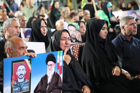«عهد ایثار»؛ میثاق ایلام با قائد شهید و ۵۶ ستاره آسمانی جنگ رمضان