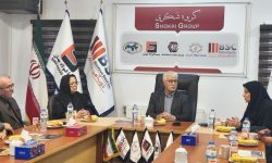 تندیس «سفیر انتقال خون» به مهندس جهانبخش شکری و مهندس شیرزادی اهدا شد