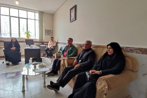 گزارش نشست هم‌اندیشی تیم های رسانه ای مژده خبر و صالح نگار در اسلام آباد غرب