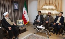 تأکید نماینده ولی فقیه در استان و امام جمعه کرمانشاه بر تبدیل مرزهای استان به موتورهای توسعه اقتصادی