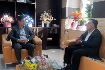 دیدار مدیر راه‌آهن و سرپرست گمرکات کرمانشاه با هدف تسهیل فرآیندهای ترانزیت و توسعه ظرفیت‌های ریلی